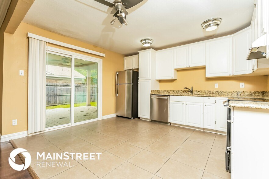 Building Photo - 7418 Emory Oak Ln