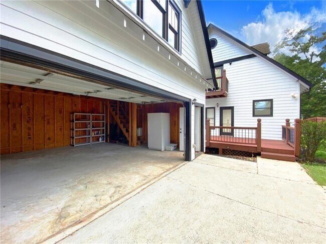 Building Photo - 286 Morgan Pl SE