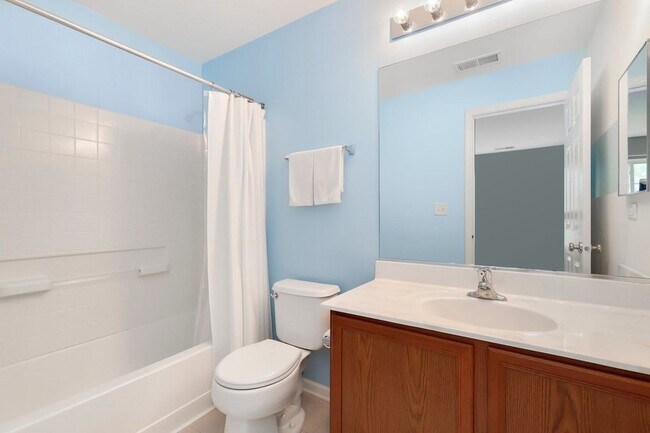 Building Photo - 758 Hanbury Dr