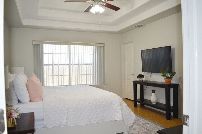 Building Photo - 2913 N 45th St