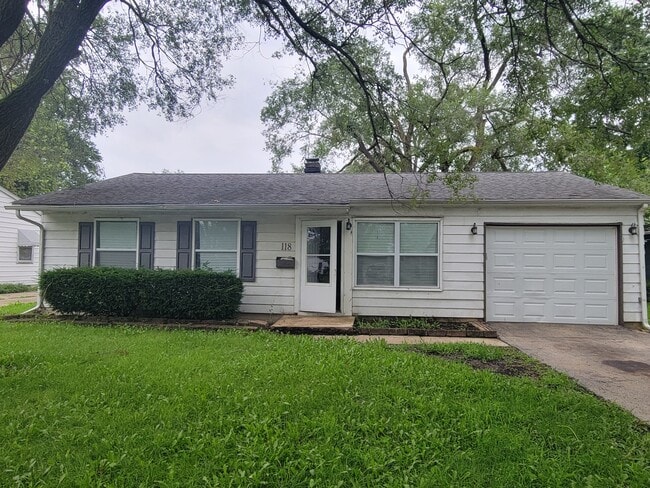 Primary Photo - 118 Fairlane Dr