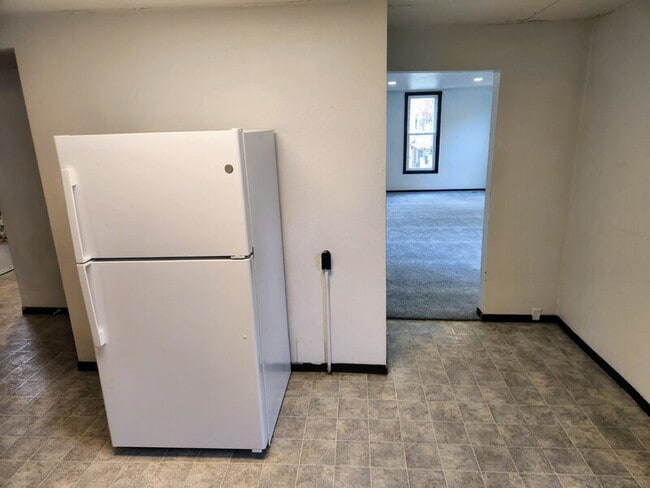 Building Photo - 1621 Willis Ave