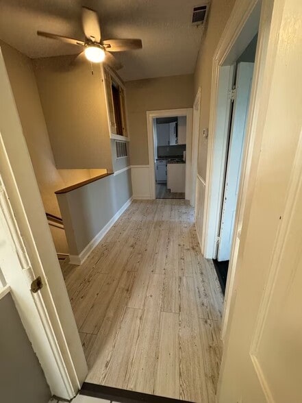 Building Photo - 421 E Anderson St