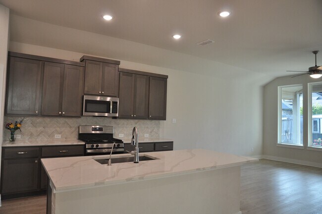 Building Photo - 31822 Grand Orch Ln