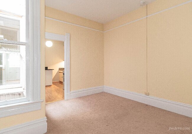 Building Photo - 27 Delmar St