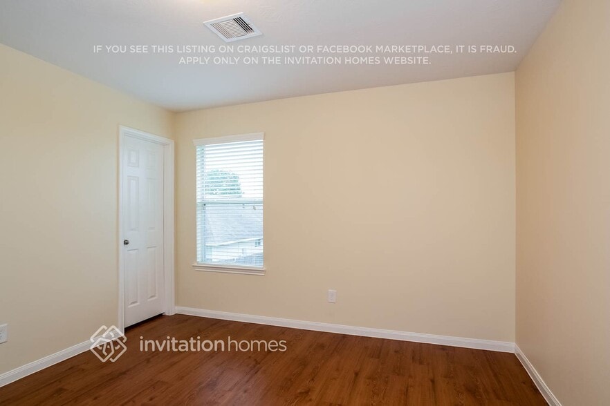 Building Photo - 18715 Dennington Dr