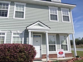 Building Photo - 400 Conley Dr
