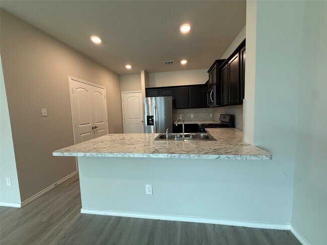 Building Photo - 15850 Perthshire Creek Dr