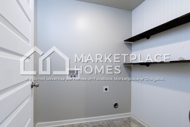 Building Photo - 4606 Southwind Rd