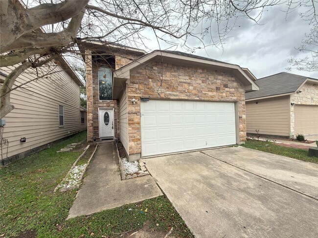 Building Photo - 10906 Panther Ct