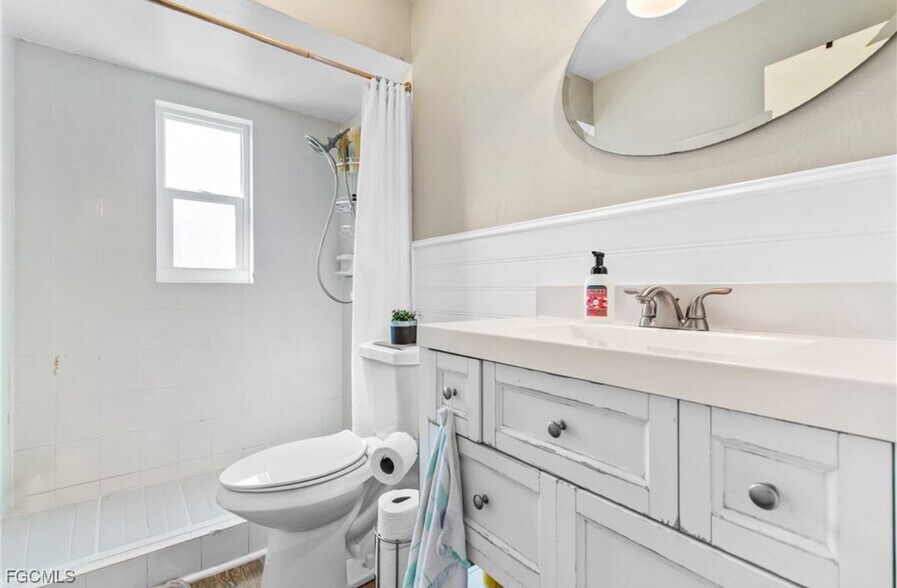 Building Photo - 17404 Dumont Dr