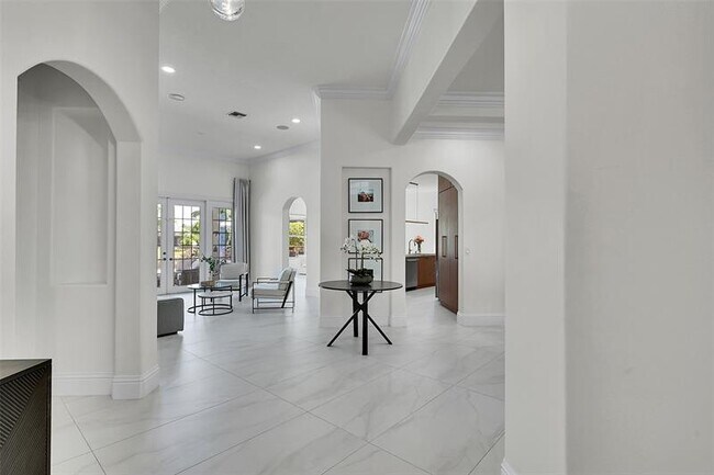 Building Photo - 11163 NW 69th Pl