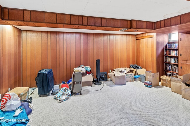 Building Photo - 704 Indian Ridge Rd