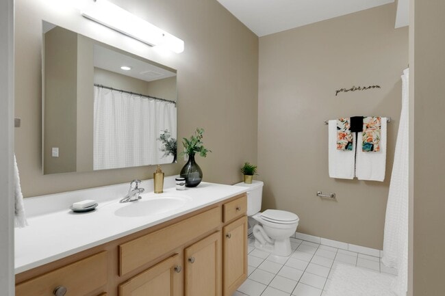 Interior Photo - West River Commons