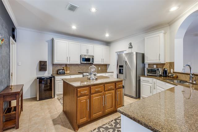 Building Photo - 1204 Thimbleberry Dr