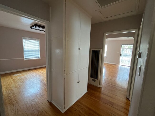 Building Photo - 3 Bedrood/ 2 Bath Home in Alhambra