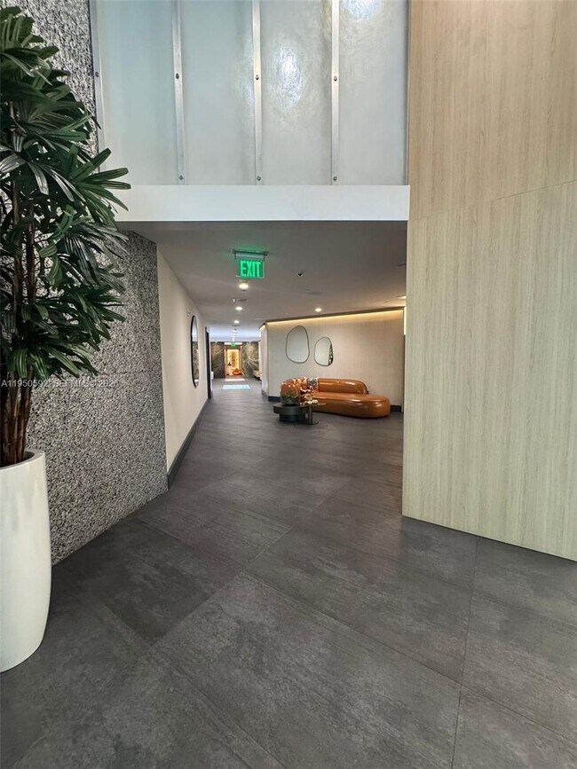 Building Photo - 90 SW 3rd St