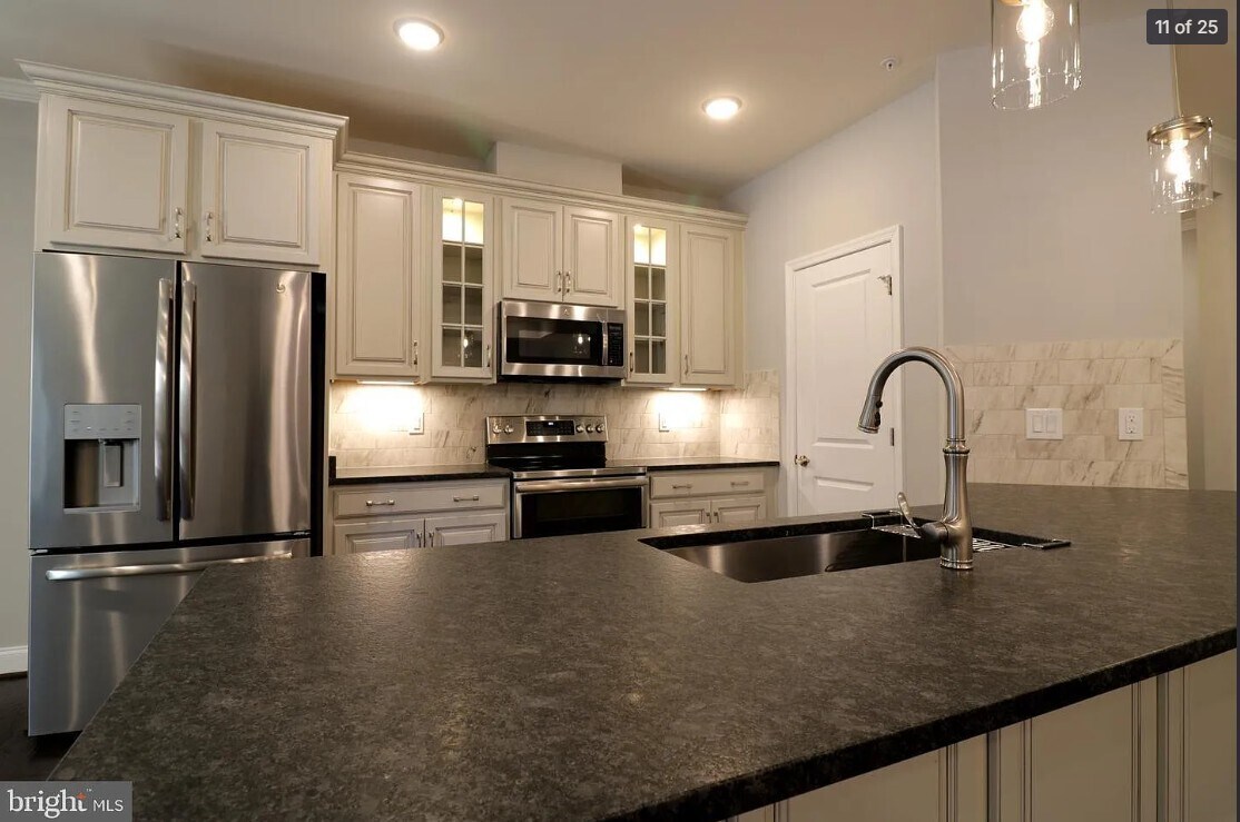 Building Photo - 23631 Havelock Walk Ter