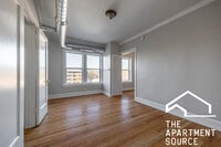 Building Photo - 2712 N Milwaukee Ave