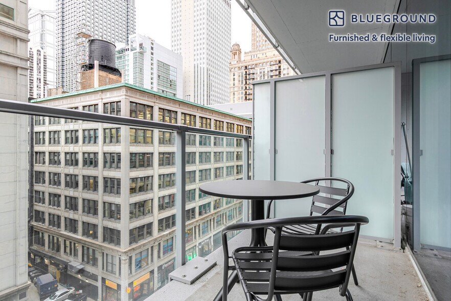Building Photo - 60 E Randolph St