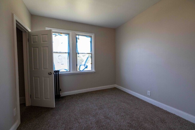 Building Photo - Stylish, Updated & Ready to Call Home