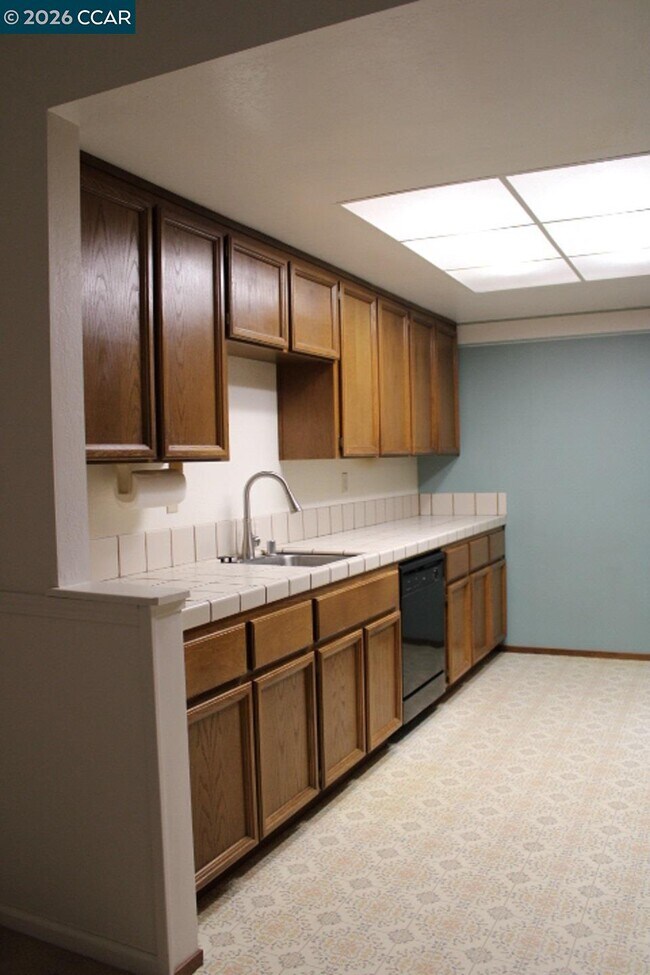 Building Photo - 3614 Stoneglen S