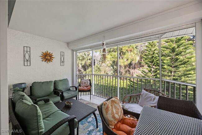 Building Photo - 640 Luisa Ln