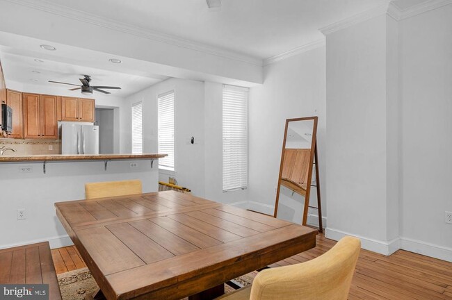 Building Photo - 1329 S Charles St