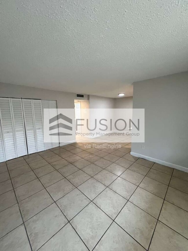 Building Photo - 400 NW 65th Ave