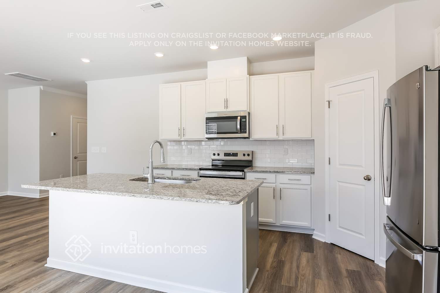 Building Photo - 4009 Zepelin Wy