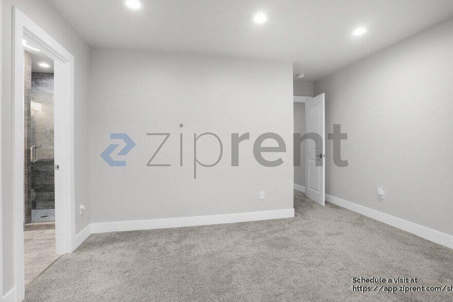 Building Photo - 17530 83rd Pl NE