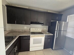 Building Photo - 95 NE 41st St