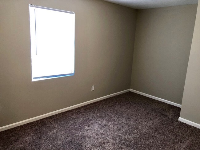 Building Photo - 3206 Kings View Ct