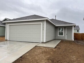 Building Photo - 9904 Wye Ml