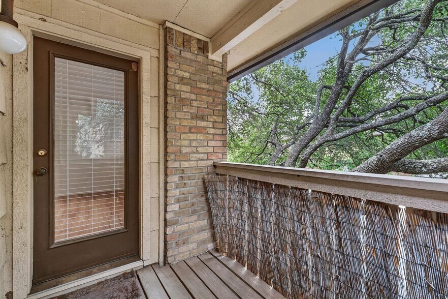 Building Photo - 8210 Bent Tree Rd
