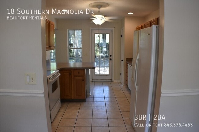 Building Photo - 18 Southern Magnolia Dr