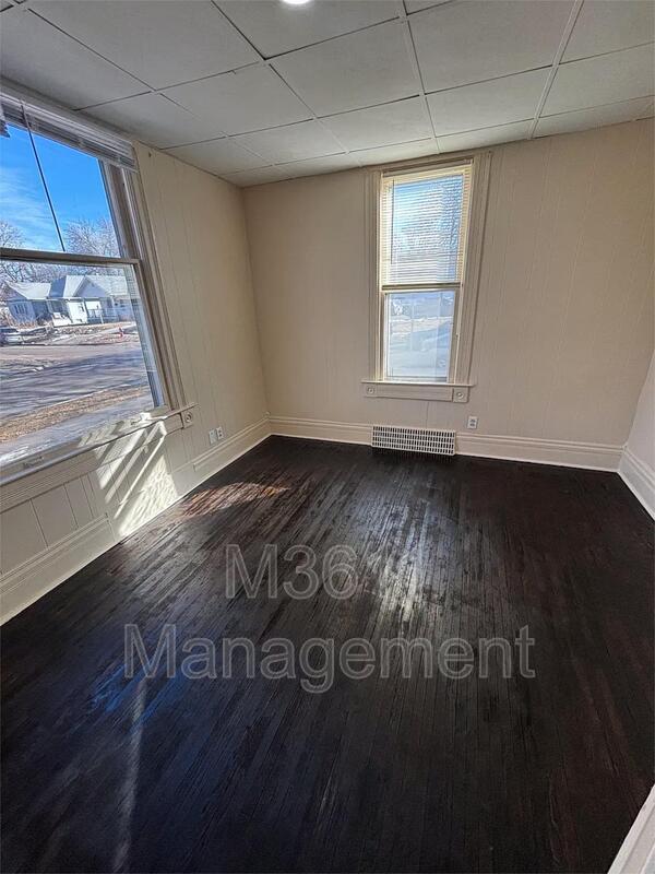 Building Photo - 3145 P St
