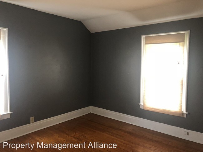 Building Photo - 3 br, 1 bath House - 306 Melrose Ave.
