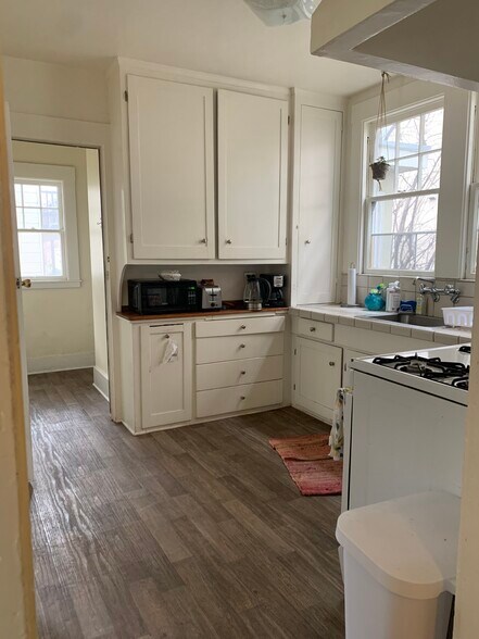 Building Photo - 2542 Hillegass Ave