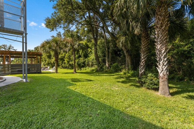 Building Photo - 139 Brady Dr