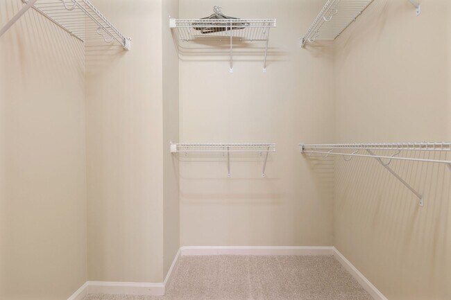 Building Photo - Renovated Cary Townhome | 3BR + Garage | Near RTP & RDU