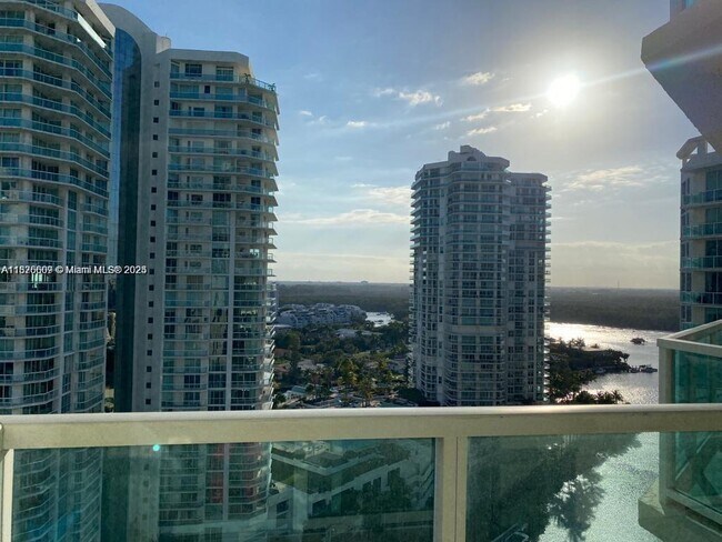 Building Photo - 150 Sunny Isles Blvd