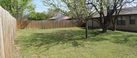 Building Photo - 2209 Lago Trail