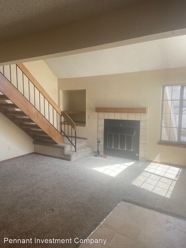 Building Photo - 2 br, 2 bath House - 5914 Gunbarrel Ave #E