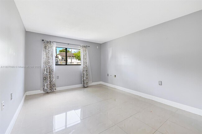 Building Photo - 7010 NW 179th St
