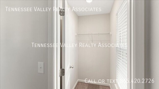 Building Photo - 3636 Crimson Cir