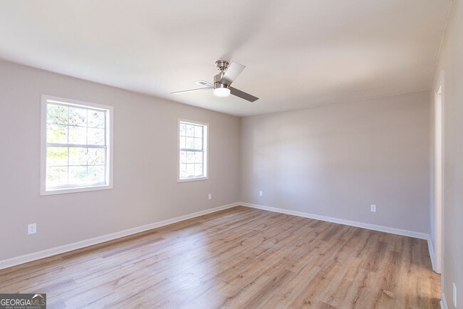 Building Photo - 2223 Papp Dr