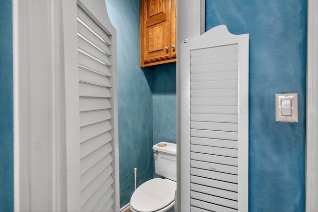 Building Photo - 1709 Castleford Rd