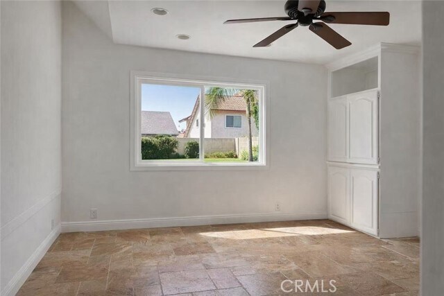 Building Photo - 4 Tory