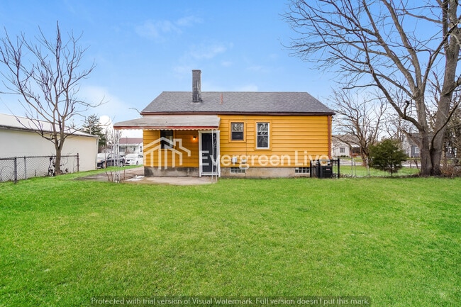 Building Photo - 2175 Delavan Dr